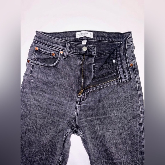Abercrombie & Fitch Size 28/6R Black Ankle Straight Ultra High Rise Jeans - Picture 8 of 10